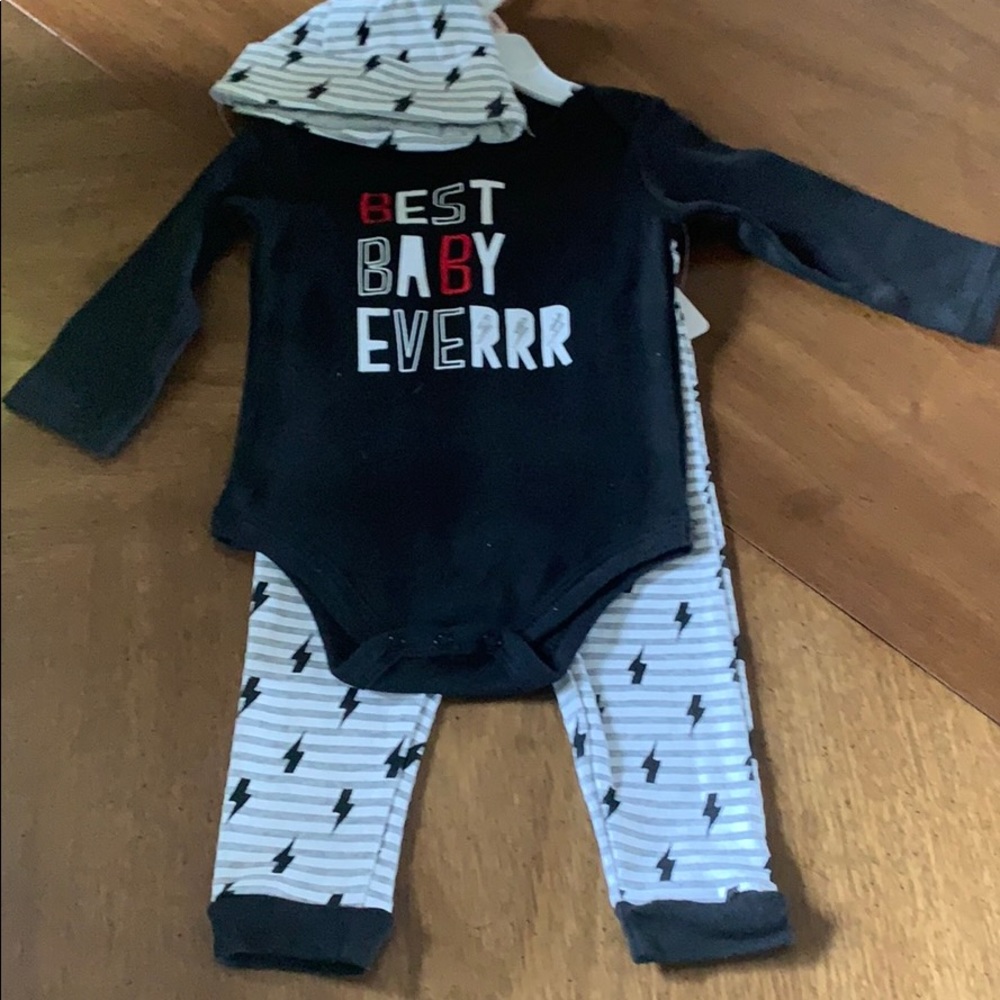 Boys 3 piece outfit NWT